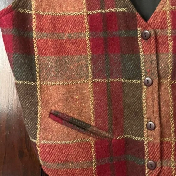 Vintage 80’s/ 90’s A.J. Wool Plaid Vest - Picture 4 of 6